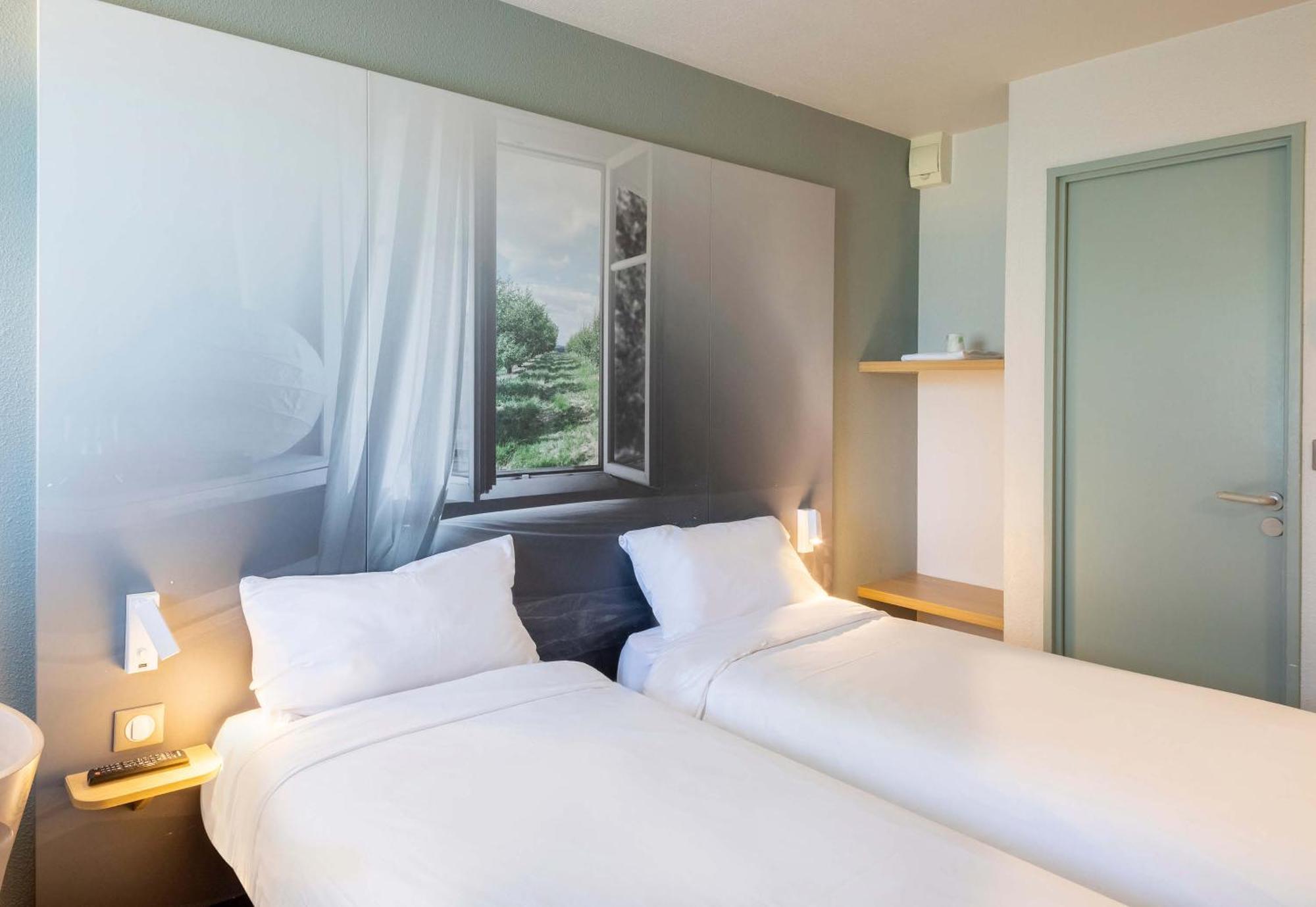 B&B Hotel Annecy Argonay Exterior photo